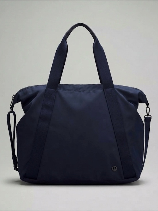 lululemon athletica Handbags - lululemon athletica Navy Everyday Tote